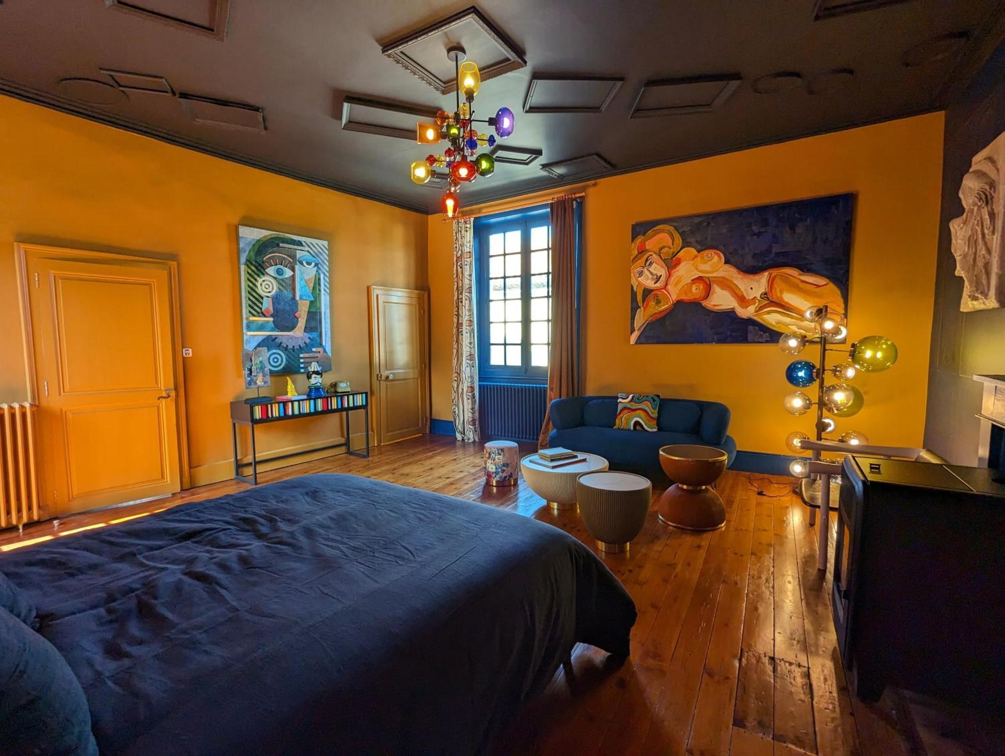 Bed and Breakfast Manoir Des Arts Confolens Exterior foto