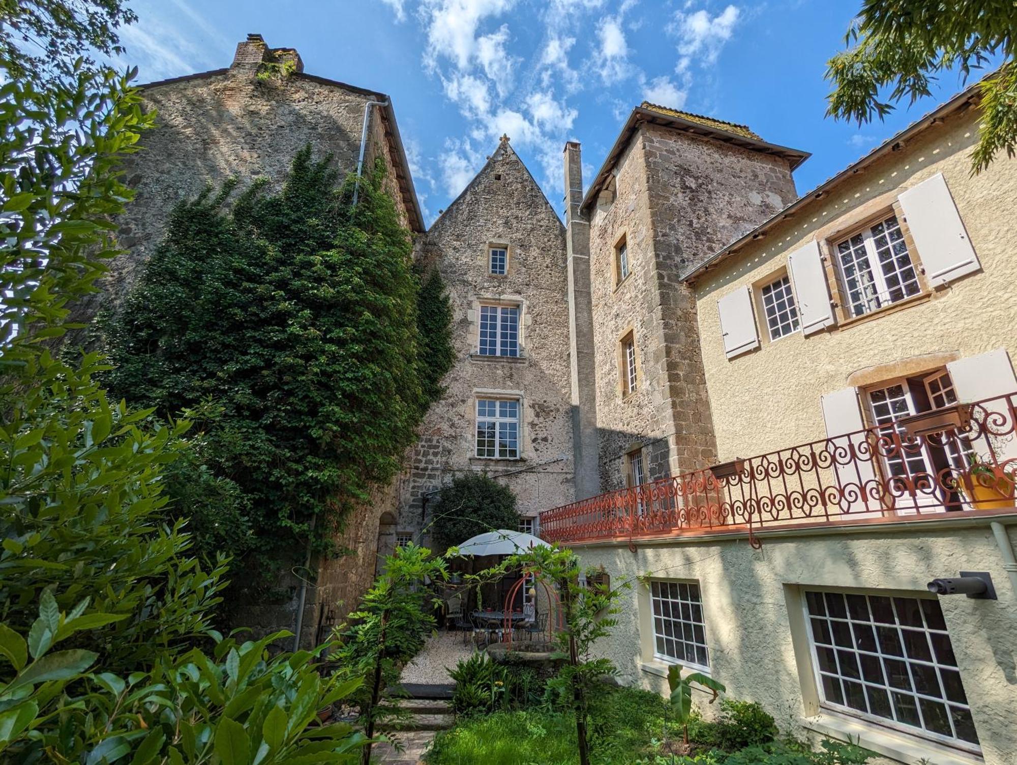 Bed and Breakfast Manoir Des Arts Confolens Exterior foto